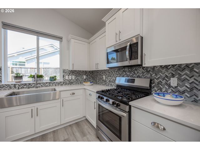 1170 Ne 18TH St, Battle Ground, WA 98604