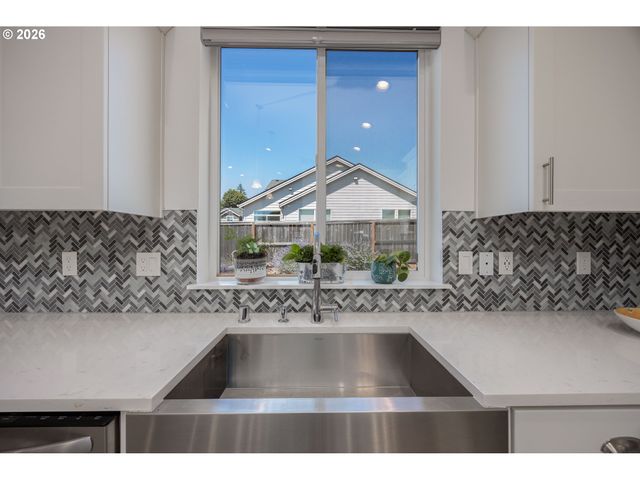 1170 Ne 18TH St, Battle Ground, WA 98604