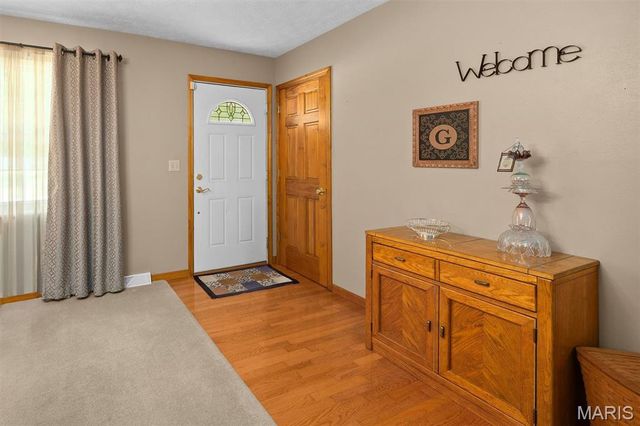 918 Wheatridge Drive, Troy, IL 62294