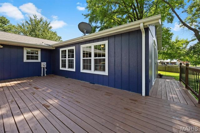 918 Wheatridge Drive, Troy, IL 62294