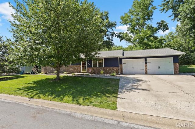 918 Wheatridge Drive, Troy, IL 62294