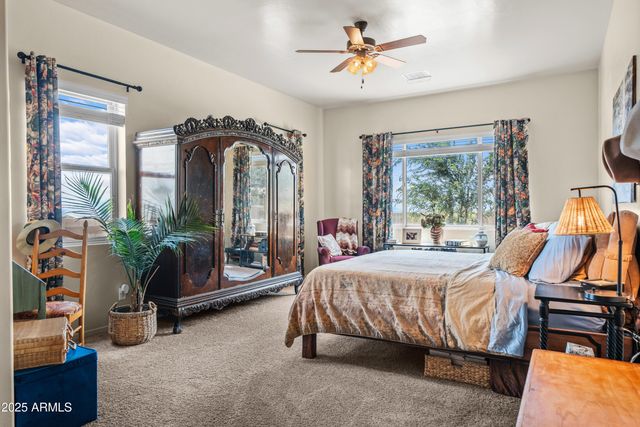 6760 E Vaquero Circle, Hereford, AZ 85615