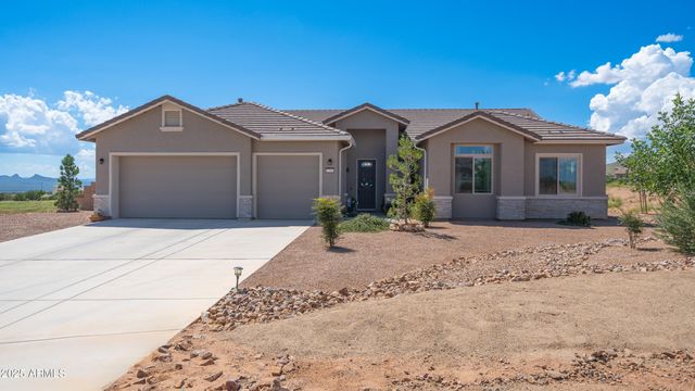 6760 E Vaquero Circle, Hereford, AZ 85615