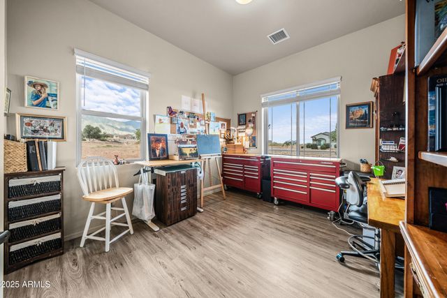 6760 E Vaquero Circle, Hereford, AZ 85615
