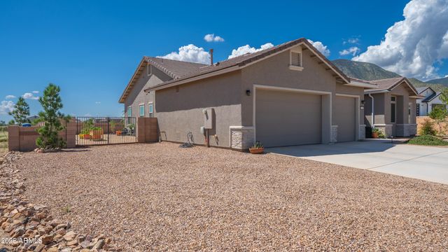 6760 E Vaquero Circle, Hereford, AZ 85615