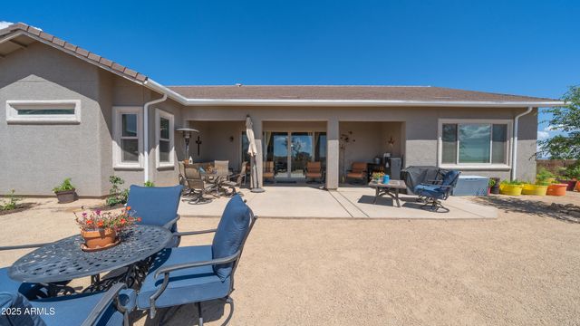 6760 E Vaquero Circle, Hereford, AZ 85615