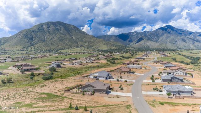 6760 E Vaquero Circle, Hereford, AZ 85615