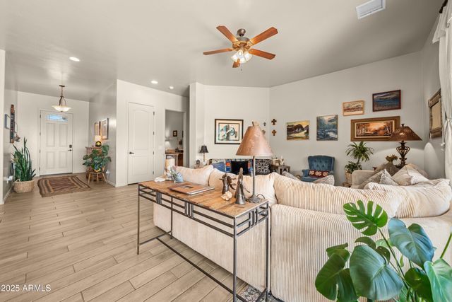 6760 E Vaquero Circle, Hereford, AZ 85615