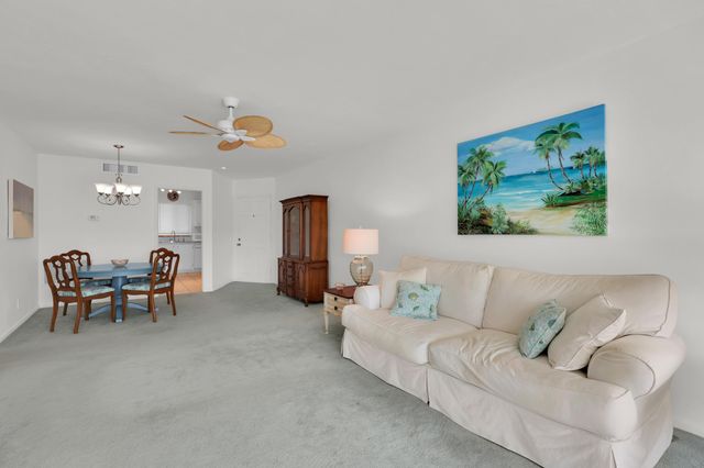 4 Garden Street 204n, Tequesta, FL 33469