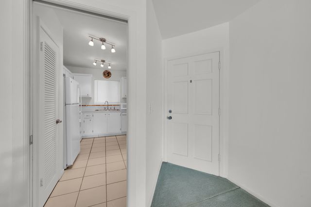4 Garden Street 204n, Tequesta, FL 33469