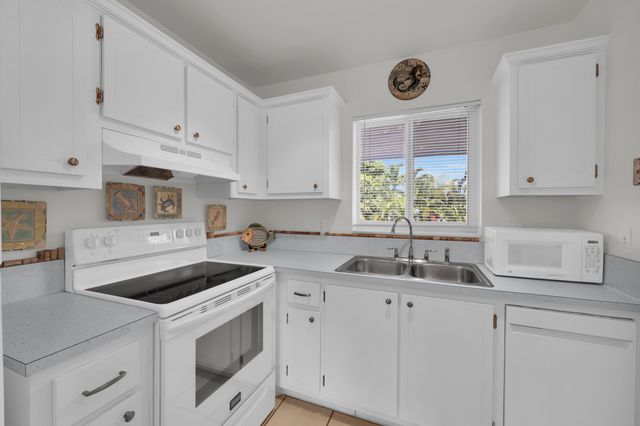 4 Garden Street 204n, Tequesta, FL 33469
