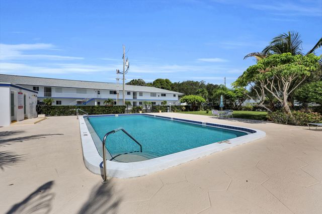 4 Garden Street 204n, Tequesta, FL 33469
