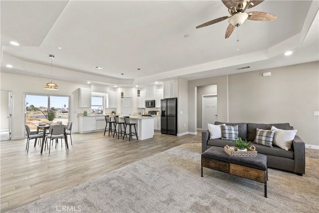 18826 Valencia, Hesperia, CA 92345