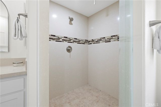 18826 Valencia, Hesperia, CA 92345