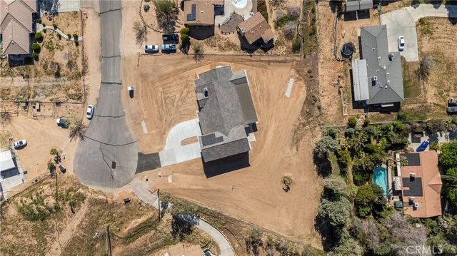 18826 Valencia, Hesperia, CA 92345