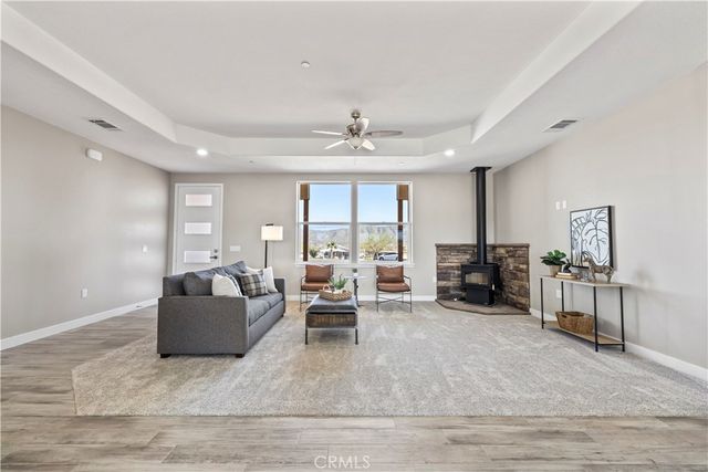 18826 Valencia, Hesperia, CA 92345