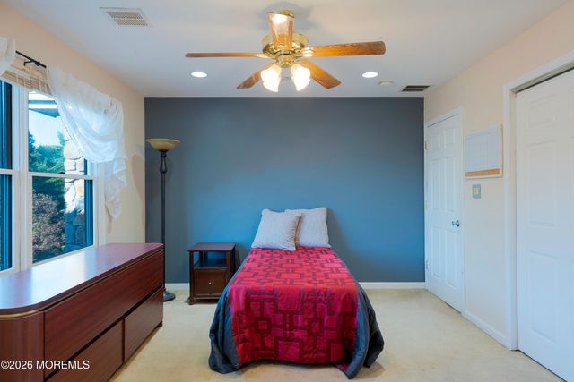 3 Crosby Lane, Port Monmouth, NJ 07758