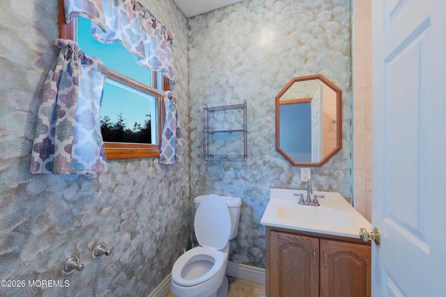 3 Crosby Lane, Port Monmouth, NJ 07758