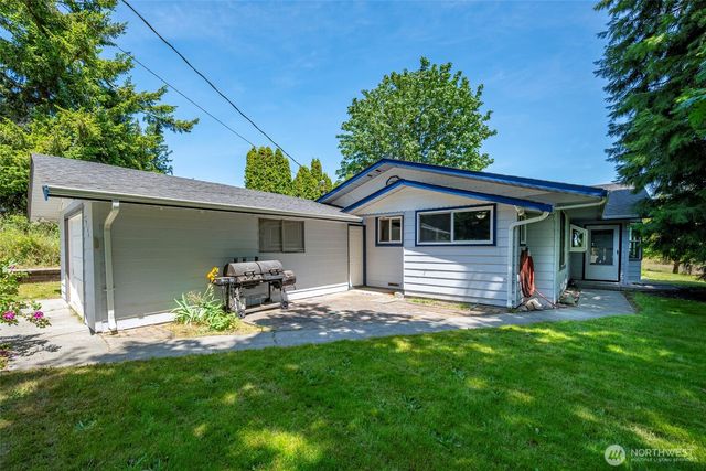 2946 Newell Drive, Oak Harbor, WA 98277