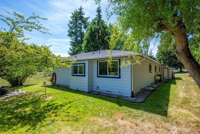 2946 Newell Drive, Oak Harbor, WA 98277