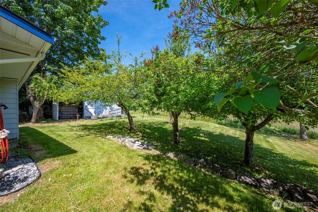 2946 Newell Drive, Oak Harbor, WA 98277