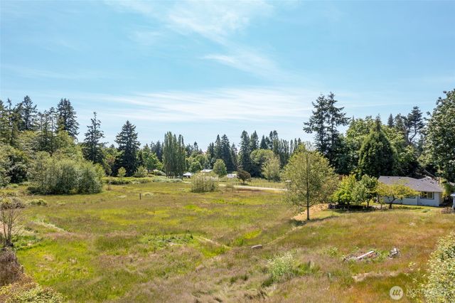 2946 Newell Drive, Oak Harbor, WA 98277