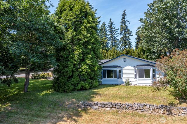 2946 Newell Drive, Oak Harbor, WA 98277