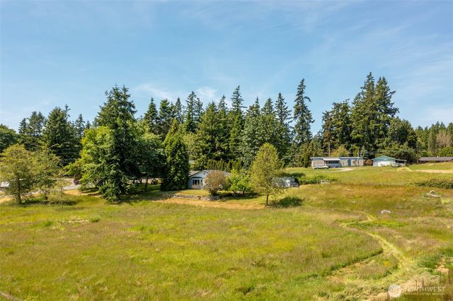 2946 Newell Drive, Oak Harbor, WA 98277