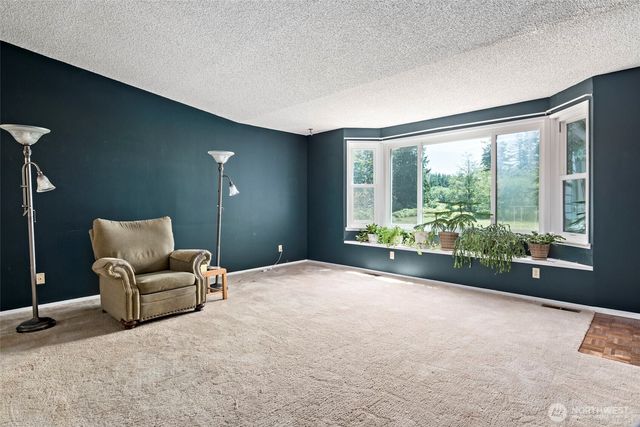 2946 Newell Drive, Oak Harbor, WA 98277