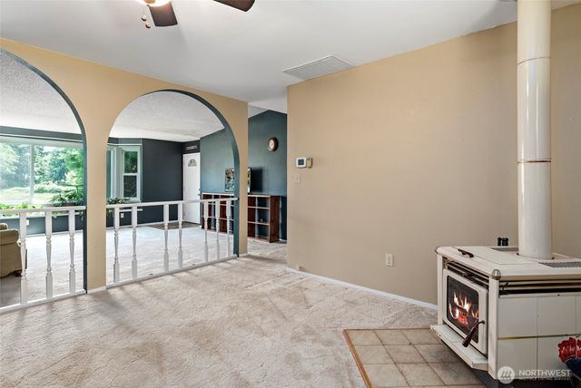 2946 Newell Drive, Oak Harbor, WA 98277