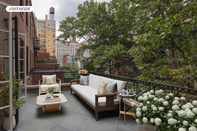 4 E 93RD Street, New York City, NY 10128