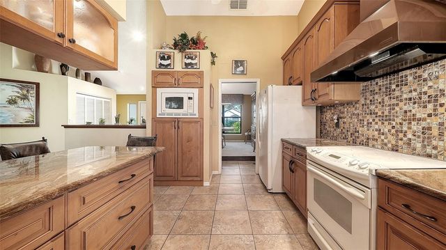 4390 WOODVIEW DRIVE, Sarasota, FL 34232