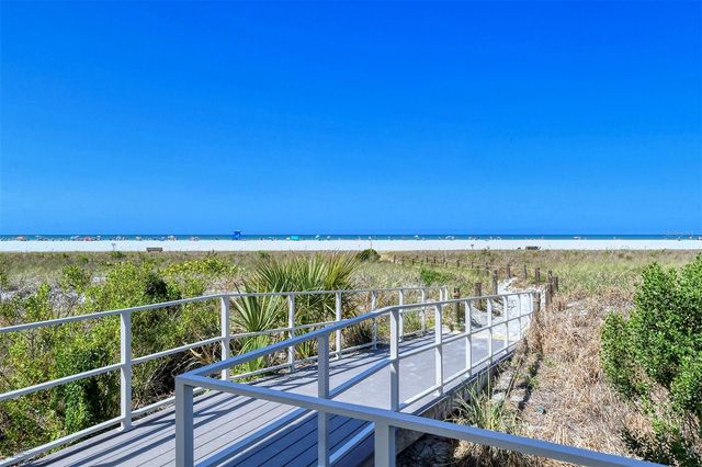 4390 WOODVIEW DRIVE, Sarasota, FL 34232