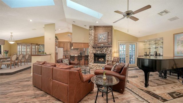 4390 WOODVIEW DRIVE, Sarasota, FL 34232