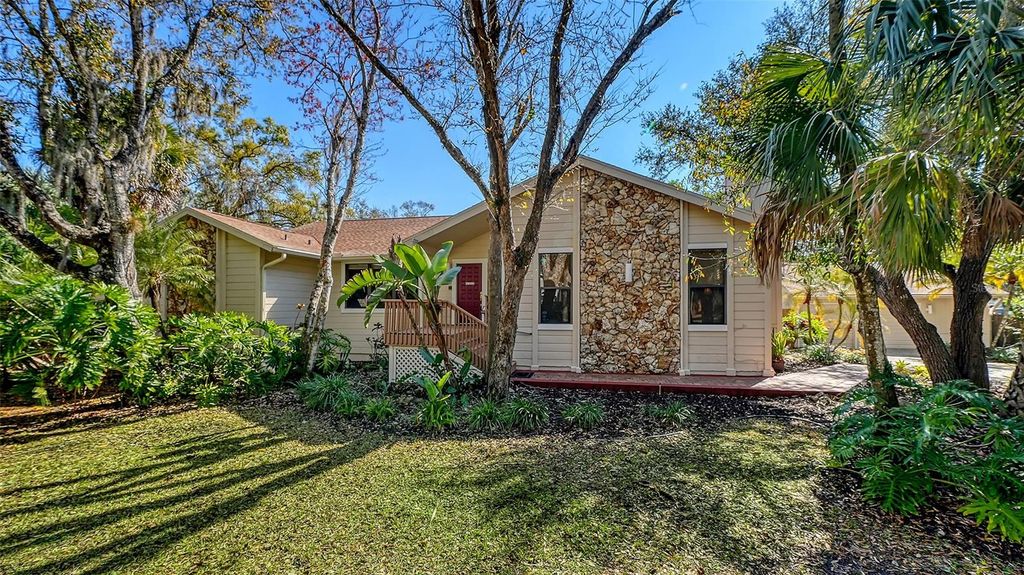4390 WOODVIEW DRIVE, Sarasota, FL 34232