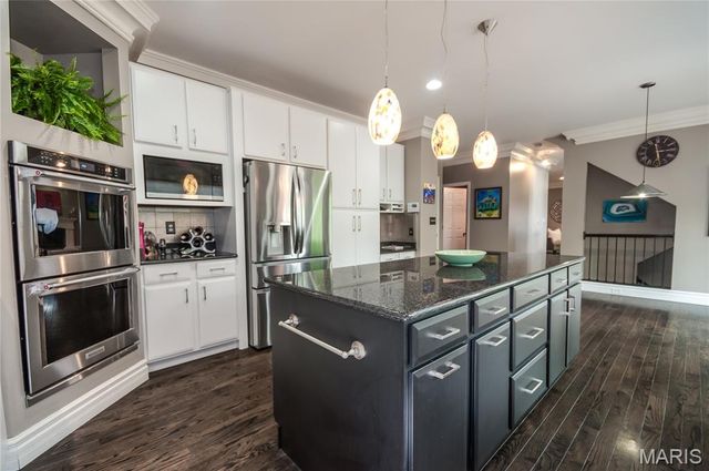 808 Payson Drive, Olivette, MO 63132