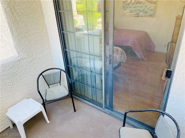 2611 South Durango Drive 204, Las Vegas, NV 89117