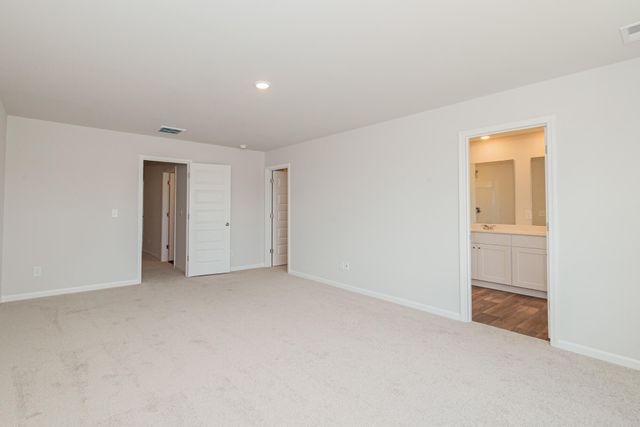 402 Tiliwa Street, Summerville, SC 29486