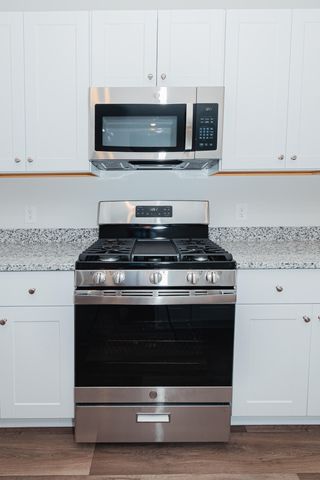 402 Tiliwa Street, Summerville, SC 29486