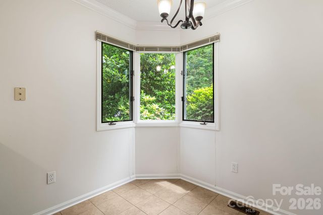 305 Piney Mountain Drive J2, Asheville, NC 28805