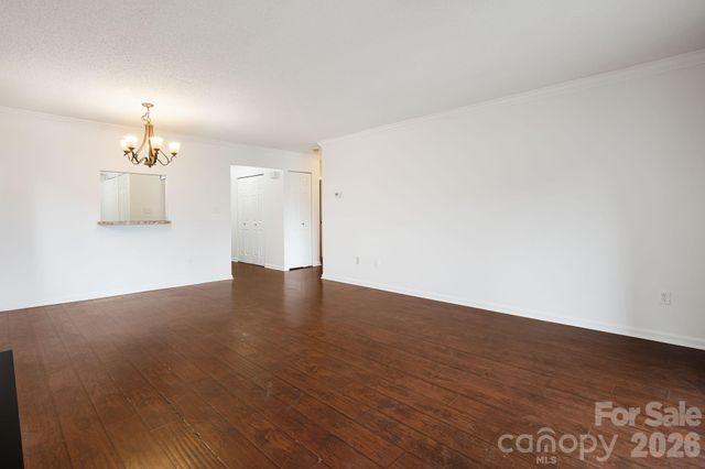 305 Piney Mountain Drive J2, Asheville, NC 28805