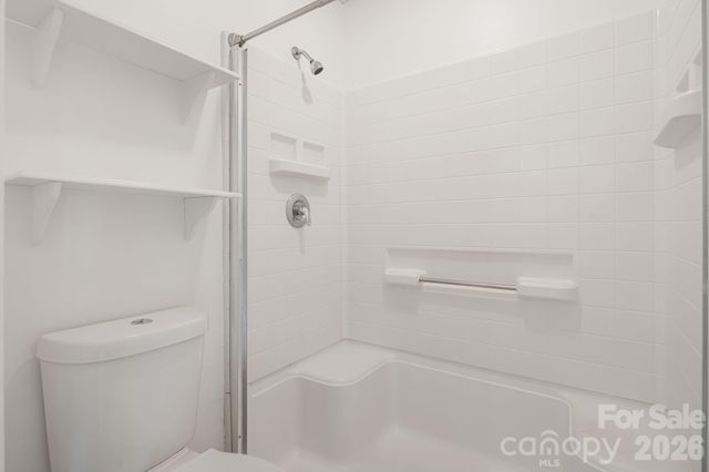 305 Piney Mountain Drive J2, Asheville, NC 28805