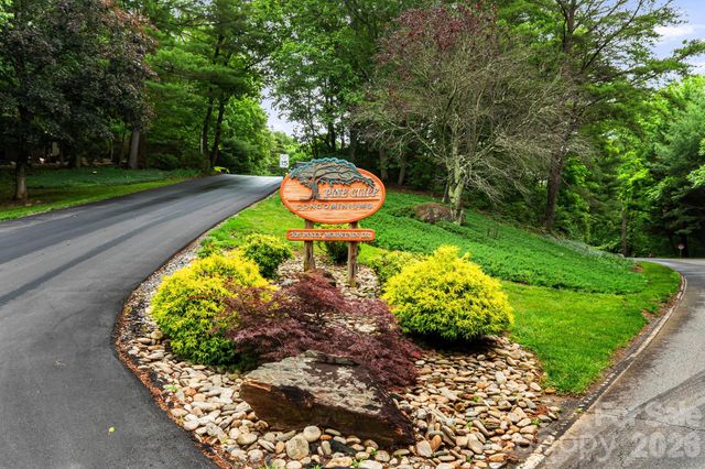 305 Piney Mountain Drive J2, Asheville, NC 28805