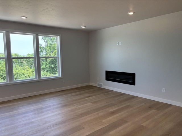 8322 MARLO AVENUE, Neenah, WI 54956
