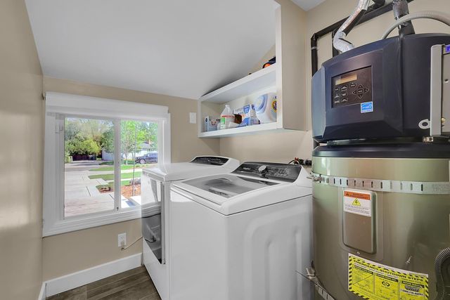 1411 Las Salinas Way, Sacramento, CA 95864