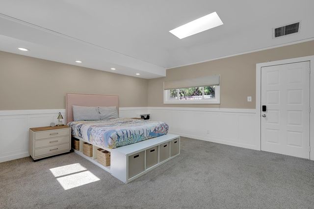 1411 Las Salinas Way, Sacramento, CA 95864