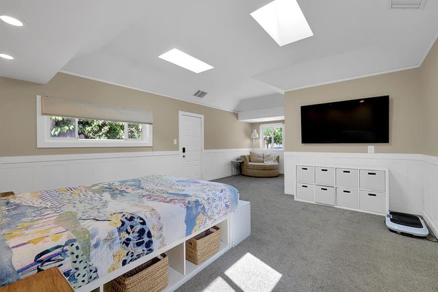 1411 Las Salinas Way, Sacramento, CA 95864