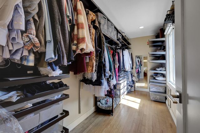 1411 Las Salinas Way, Sacramento, CA 95864