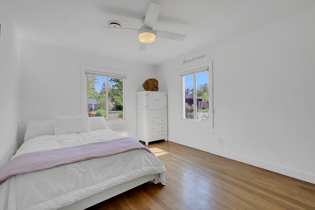 1411 Las Salinas Way, Sacramento, CA 95864