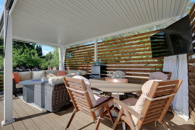 1411 Las Salinas Way, Sacramento, CA 95864